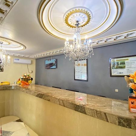 Fini Hotel Bobende Limbe Exteriér fotografie